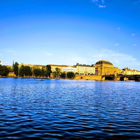 דירות פראג Valentinka Minutes Away From Charles Bridge מראה חיצוני תמונה