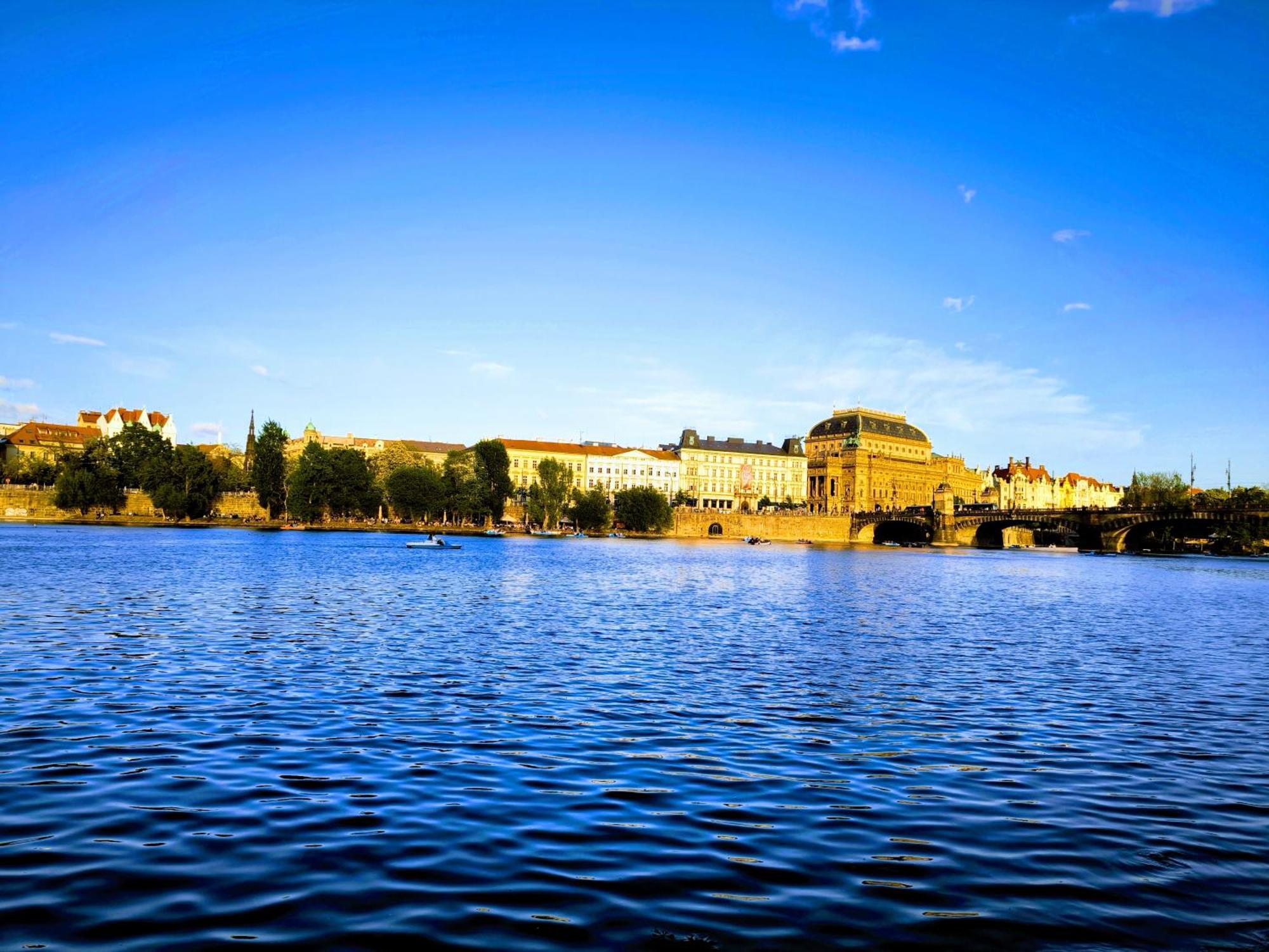 דירות פראג Valentinka Minutes Away From Charles Bridge מראה חיצוני תמונה